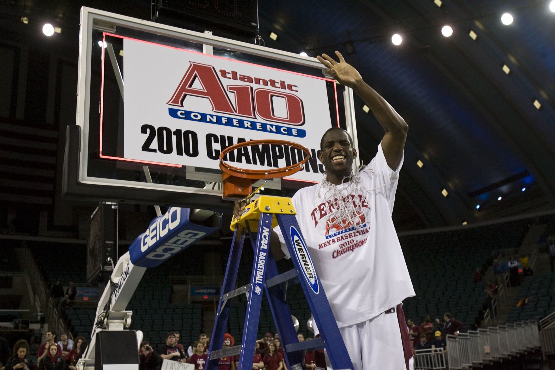 A10 basketball champ
